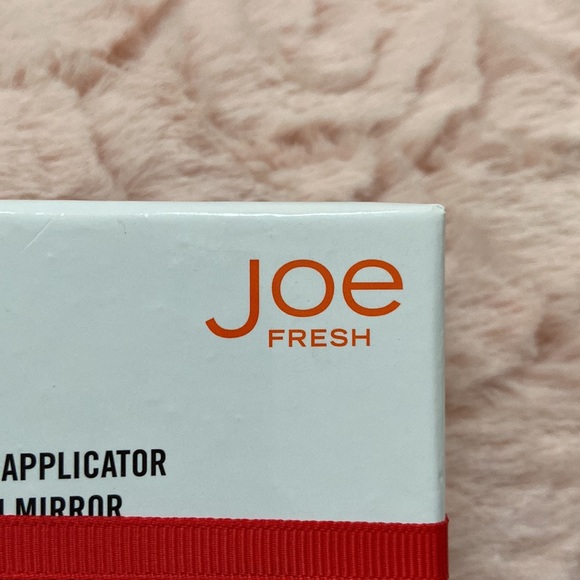 🆕 Joe Fresh five piece mini brush set. - Picture 4 of 4